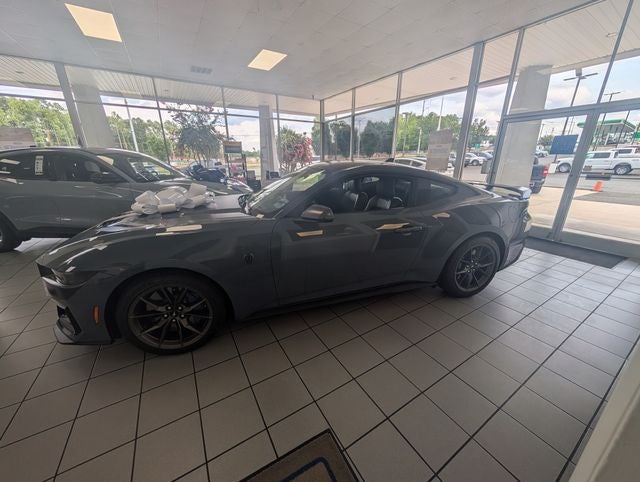 2024 Ford Mustang Dark Horse