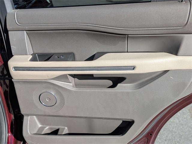 2021 Ford Expedition XLT 202A