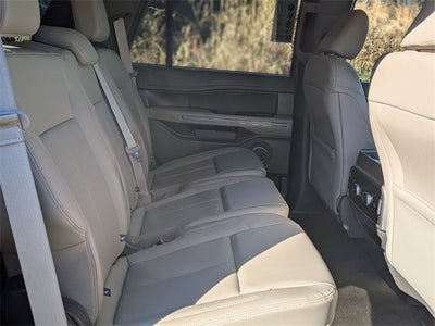 2021 Ford Expedition XLT 202A