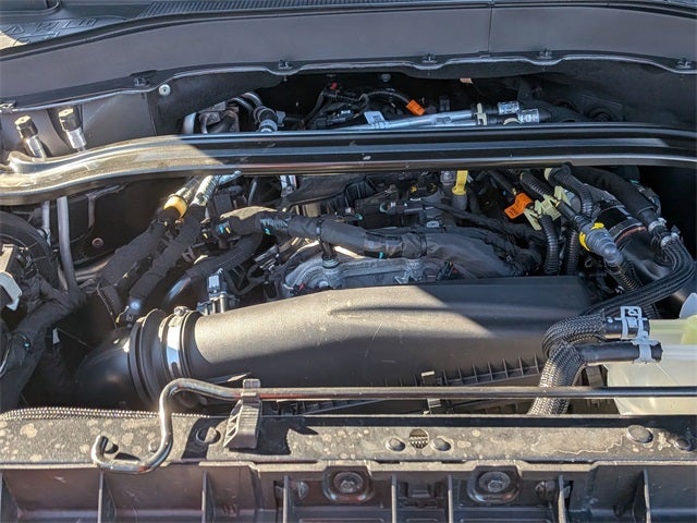 2025 Ford Explorer ST-Line 300A