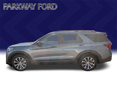 2025 Ford Explorer ST-Line 300A