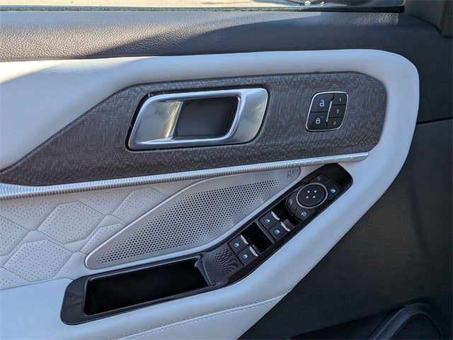 2025 Ford Explorer Platinum ULTIMATE PACKAGE