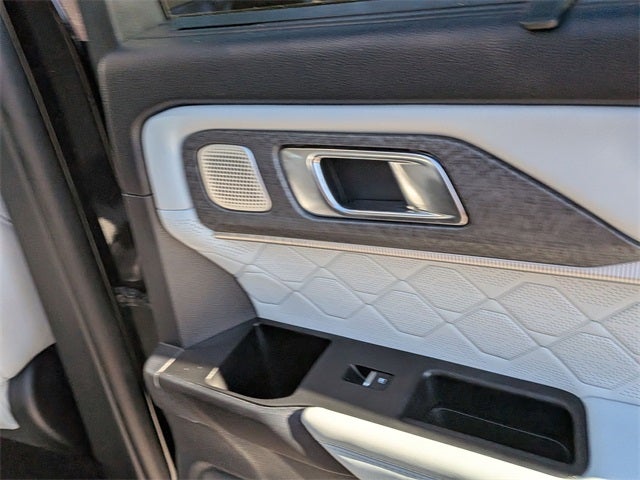 2025 Ford Explorer Platinum ULTIMATE PACKAGE