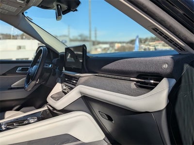 2025 Ford Explorer Platinum ULTIMATE PACKAGE