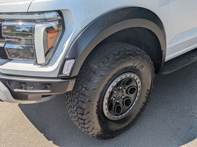 2025 Ford F-150 Raptor 37 Package