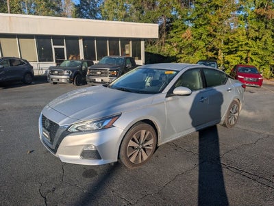 2022 Nissan Altima 2.5 SV