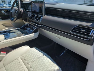 2022 Lincoln Navigator Black Label