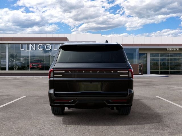 2027 Lincoln Navigator L Reserve