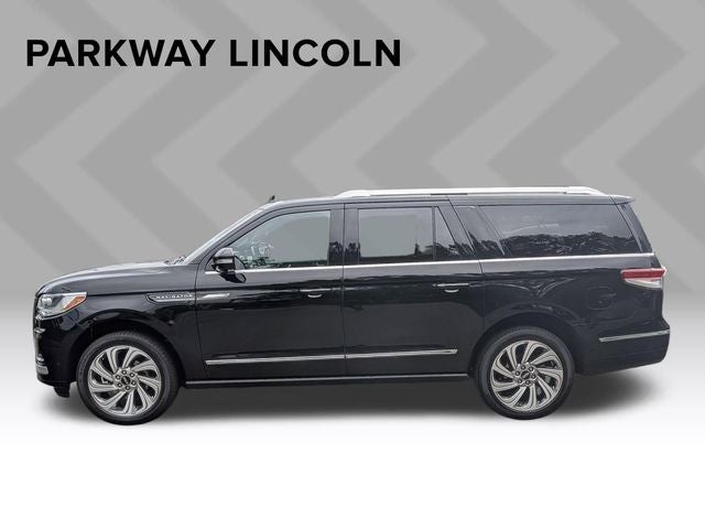 2023 Lincoln Navigator L Reserve