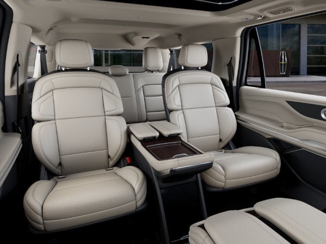 2027 Lincoln Navigator L Reserve