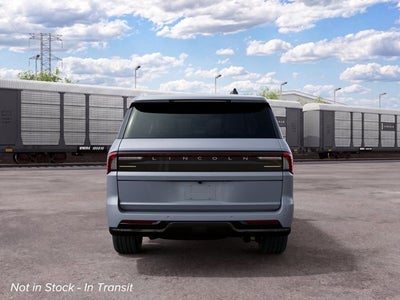 2027 Lincoln Navigator L Reserve
