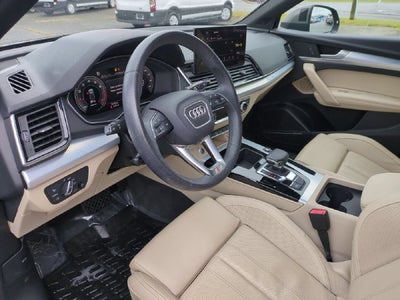 2024 Audi Q5 45 S line Premium quattro