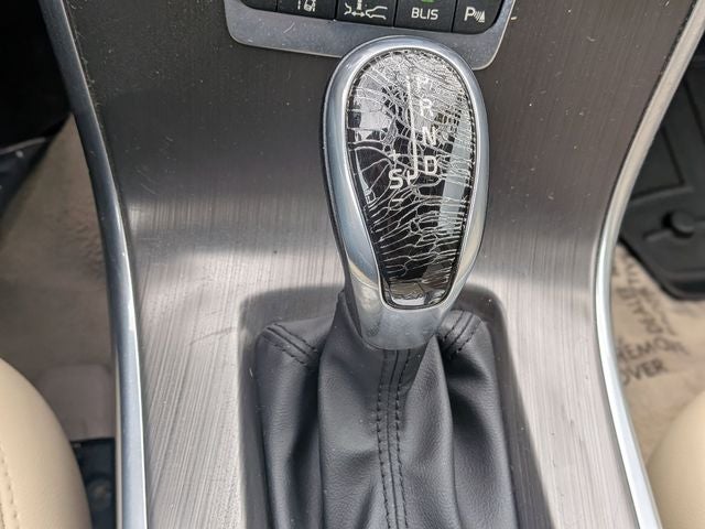 2016 Volvo XC60 T6 Platinum