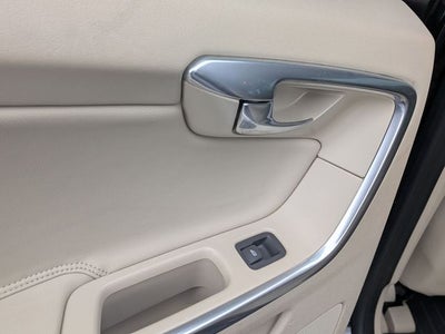 2016 Volvo XC60 T6 Platinum