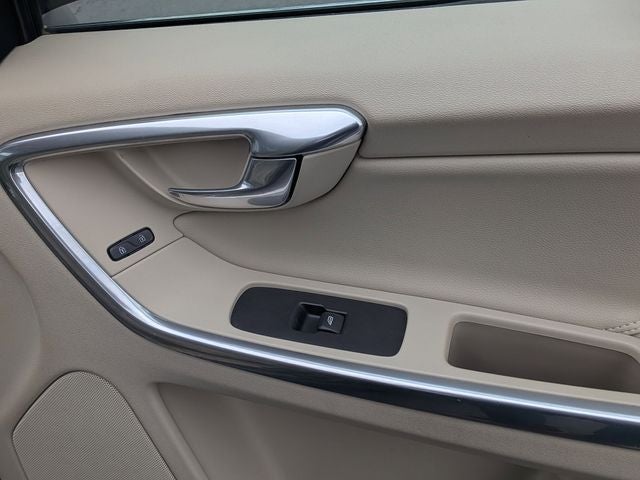 2016 Volvo XC60 T6 Platinum