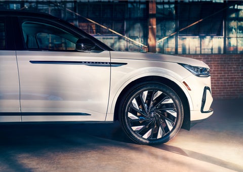 The wheels of the available Jet Appearance Package are highlighted. | Parkway Lincoln in Winston Salem NC