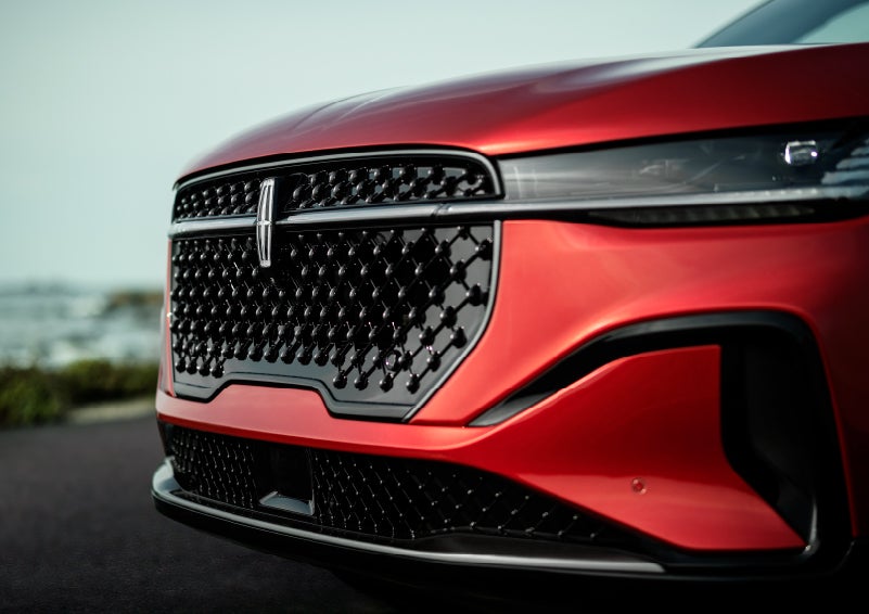 The sleek grille of a 2025 Lincoln Nautilus® SUV with the available Jet Appearance Package makes a bold statement. | Parkway Lincoln in Winston Salem NC