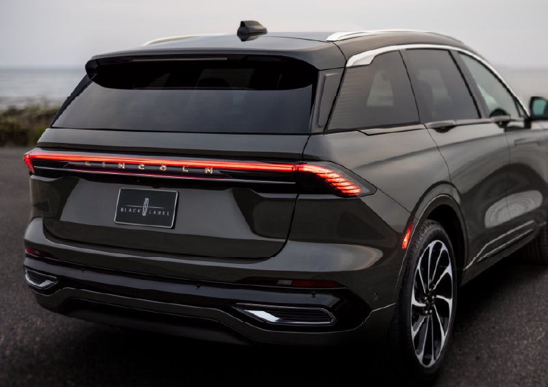 The rear of a 2026 Lincoln Black Label™ Nautilus® SUV displays full LED rear lighting. | Parkway Lincoln in Winston Salem NC