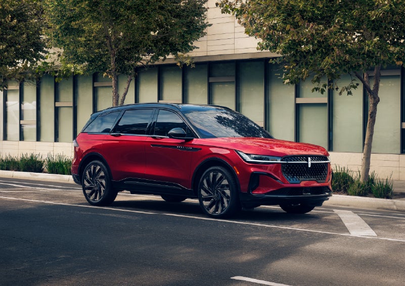 2026 Lincoln Nautilus® SUV with the available Jet Appearance Package and Hybrid transmission. | Parkway Lincoln in Winston Salem NC