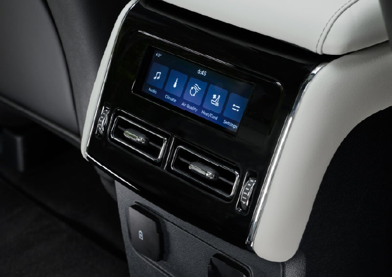 The second row touch screen displays audio and temperature control settings. | Parkway Lincoln in Winston Salem NC